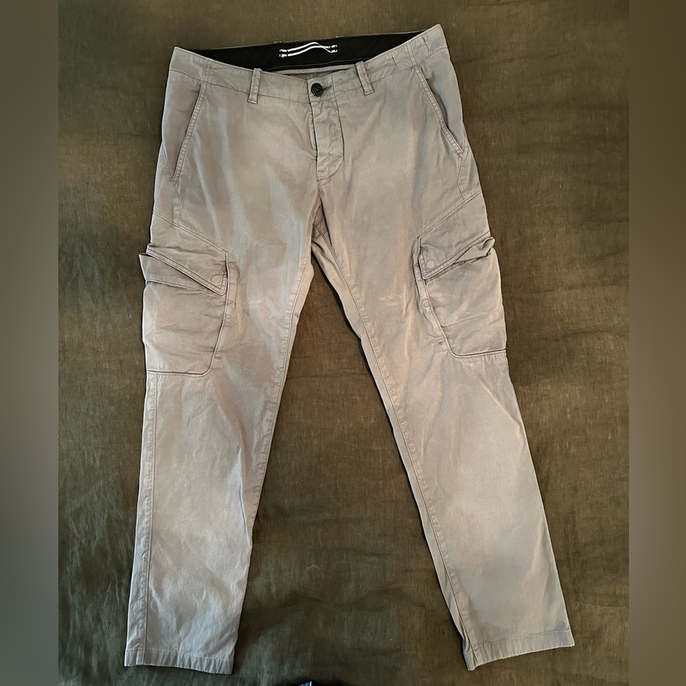 Stoke Island Men's Cargo Pants in Light Gray